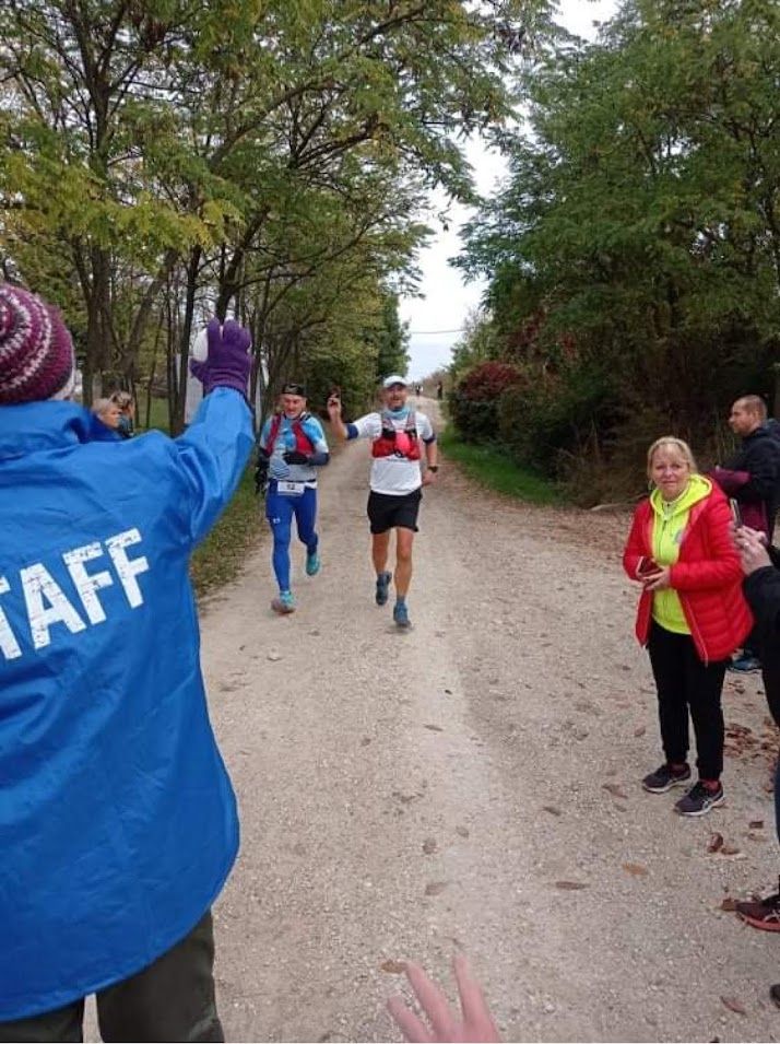 UltraBalatonn Trail 2021 Zoli érkezik